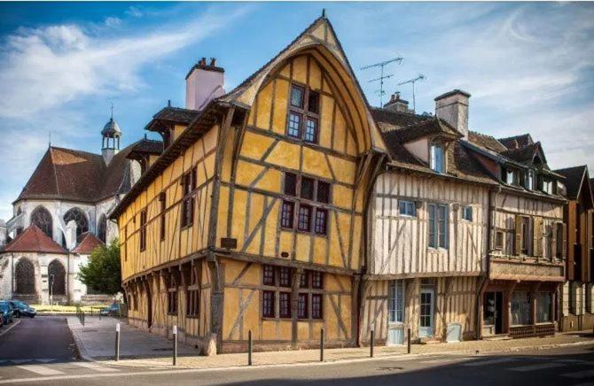 Les Chalets Aux Gites D'Orient Geraudot Exterior photo
